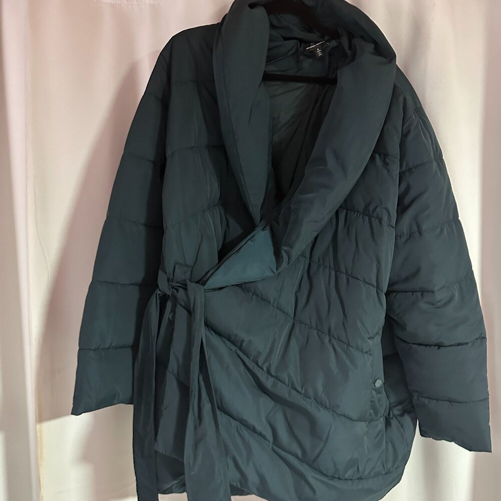 Universal Standard Kanda Puffer Jacket in Deep Sea - wrap style, size L = 22/24